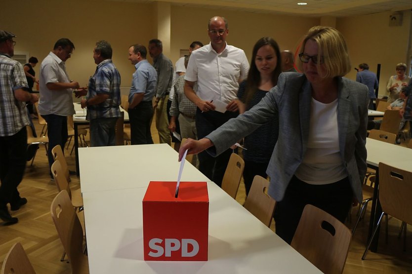 Die Kandidatin der Nordhäuser SPD ist gewählt, Jutta Krauth wird für die Sozialdemokraten in den Wahlkampf gehen (Foto: Angelo Glashagel)