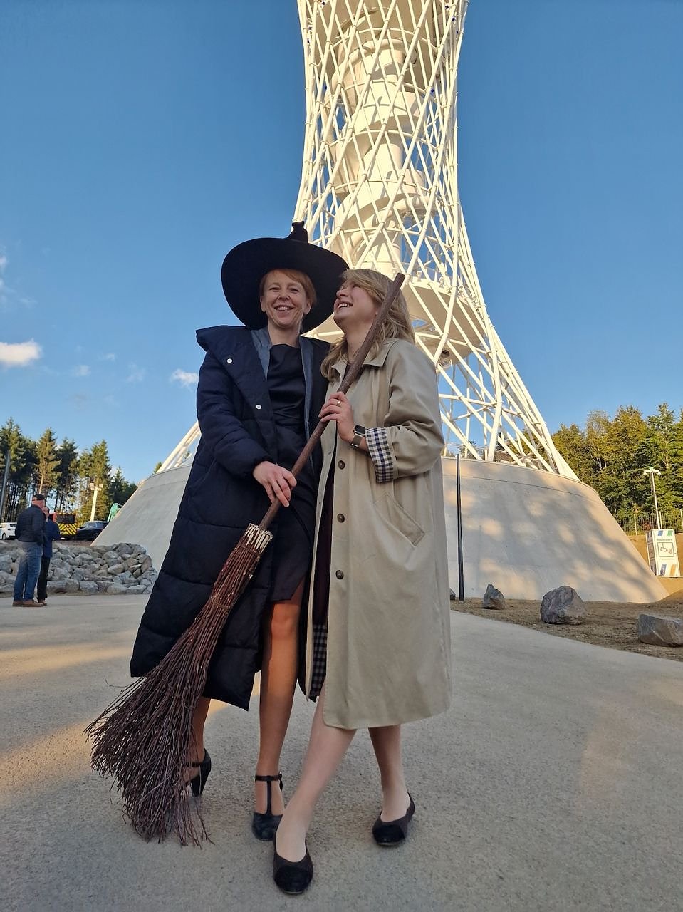 Hex, hex - der Zauberbesen ist eröffnet : 30.09.2025, 21:30 Uhr