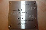 Siegertafel angebracht (Foto: M. Randel)