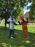 Strohspielplatz mit Wolf und Hase (Foto: privat)