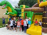 Spaß auf der Hüpfburg beim Abschlussfest der Staatlichen Grundschule Hohenebra (Foto: Staatlichen Grundschule Hohenebra)