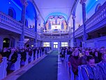 Eine besondere Kulisse für besondere Menschen: Vor 300 Gästen fand in der Trinitatiskirche in Sondershausen das Benefizkonzert des Luftwaffenmusikkorps und die Ehrenamtswürdigung statt. (Foto: Janine Skara) Eine besondere Kulisse für besondere Menschen: Vor 300 Gästen fand in der Trinitatiskirche in Sondershausen das Benefizkonzert des Luftwaffenmusikkorps und die Ehrenamtswürdigung statt. (Foto: Janine Skara)