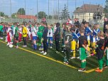Kleine Kicker ganz gro&szlig; - in Bad Langensalza ma&szlig;en sich die Fu&szlig;ballmannschaften der Grundschulen (Foto: Markus Fromm)