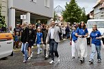 Gro&szlig;er festlicher Umzug zum 211. Brunnenfest in Bad Langensalza (Foto: Eva Maria Wiegand)
