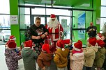 Weihnachtsbau in der Skoda-Autowelt geschm&uuml;ckt (Foto: AHP)