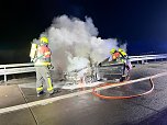 Auto brannte aus (Foto: Feuerwehr Heringen/Silvio Dietzel)