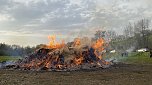 Feuer in Herreden am Gründonnerstag (Foto: vgf) Feuer in Herreden am Gründonnerstag (Foto: vgf)