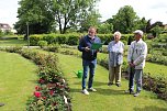 Feierliche Einpflanzung im Rosengarten am Pfingstsamstag (Foto: oas) Feierliche Einpflanzung im Rosengarten am Pfingstsamstag (Foto: oas)