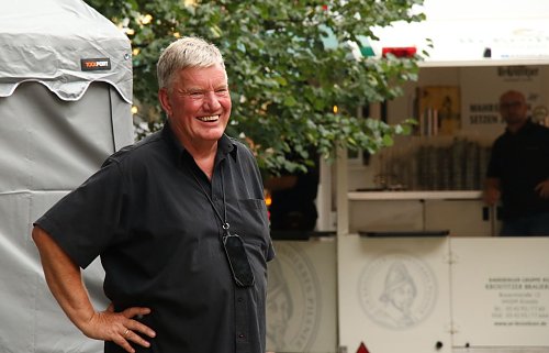 Trotz eines eher verhaltenen Starts guter Dinge: Fest-Organisator Sven Bolko Heck (Foto: agl)