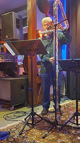 Michael Heupel an seiner Bassquerfl&ouml;te (Foto: nnz)