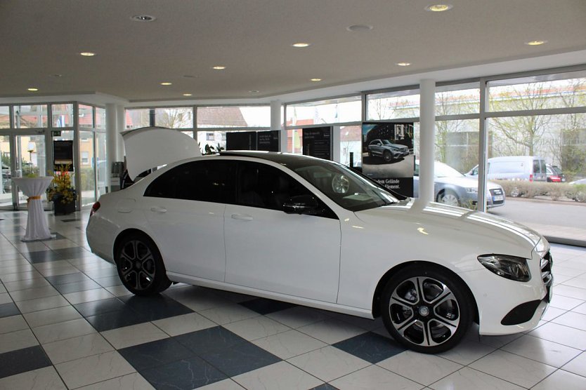 Neue E-Klasse ist da (Foto: Karl-Heinz Herrmann)