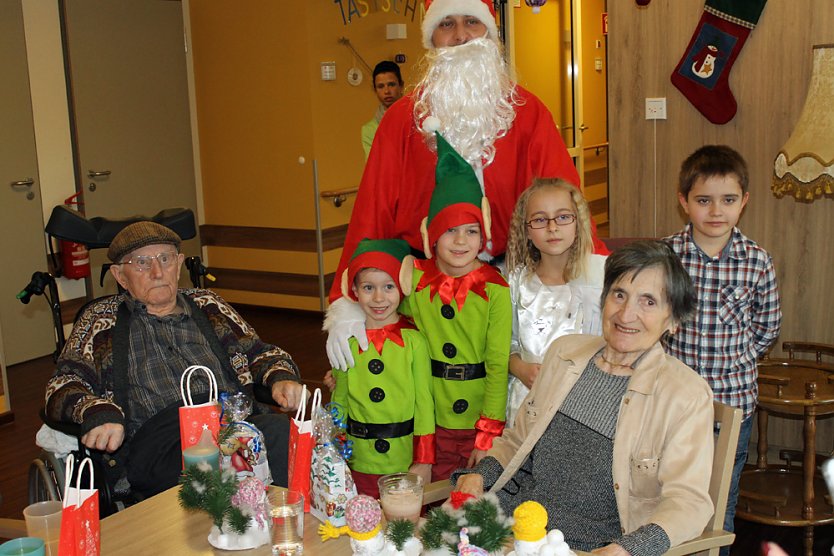 Weihnachtsmann schon da! (Foto: AWO Seniornresidenz)