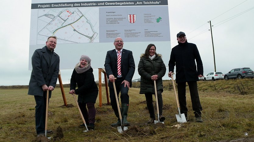 Spatenstich neues Gewerbegebiet (Foto: Ilka K&uuml;hn)