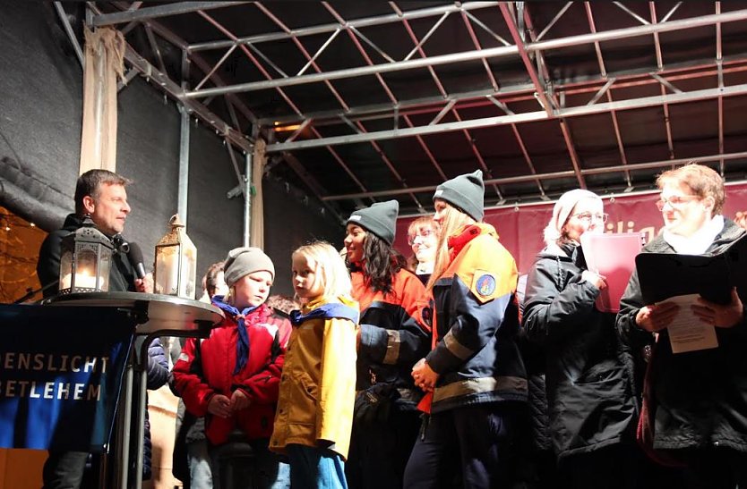 Friedenslicht (Foto: Feuerwehr Heiligenstadt)