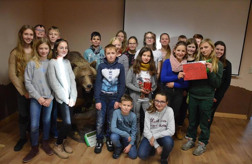 6. Klasse spendete (Foto: B&auml;renpark)
