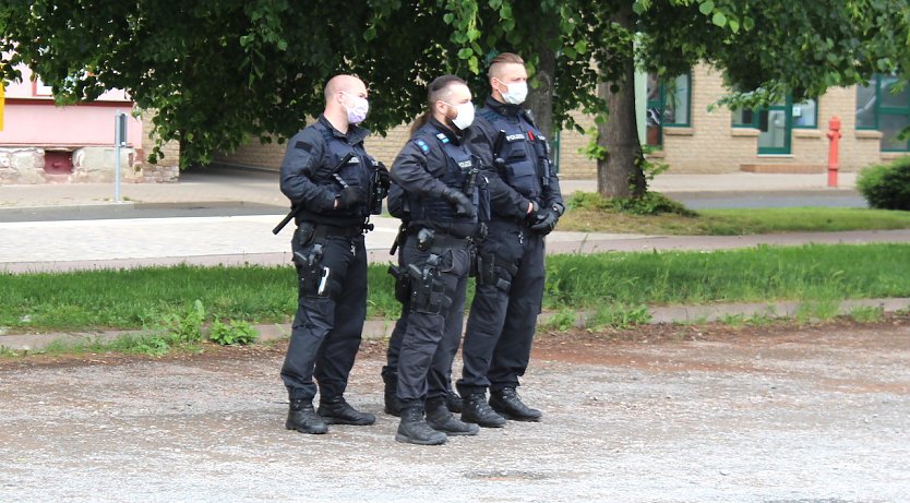 Zahlenmäßig stark präsent: die Thüringer Polizei (Foto: oas)