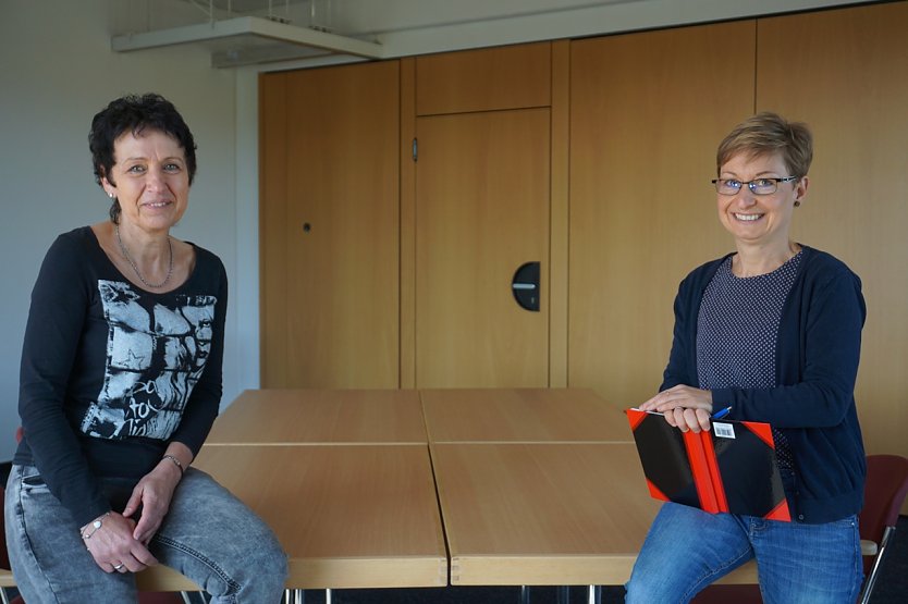 Simone Kaufmann vom Sondershäuser BIC (links) im Gespräch mit Susanne Schedwill (Foto: Sandra Witzel)