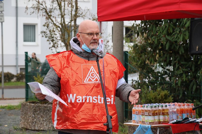 Betriebsrat Karsten Hahn kritisierte die "Abwicklung in Rekordzeit" scharf (Foto: agl)