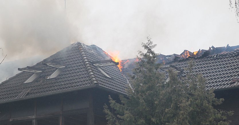 Dachstuhlbrand in Heringen (Foto: S.Dietzel) Dachstuhlbrand in Heringen (Foto: S.Dietzel)