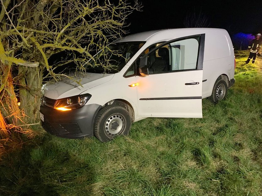 Ausweichman&ouml;ver endet mit Unfall (Foto: S.Dietzel)