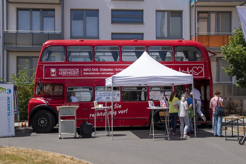 Info-Bus am Südharz-Klinikum (Foto: Pressestelle Landratsamt Nordhausen)