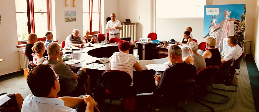 Im Kreisausschuss berichtete heute Karsten Frob&ouml;se zur Entwicklung auf dem Arbeitsmarkt (Foto: agl)