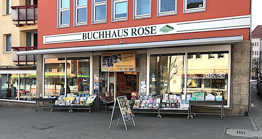 Eine feste Institution im Stadtbild: das Buchhaus Rose gegenüber vom Rathaus (Foto: nnz) Eine feste Institution im Stadtbild: das Buchhaus Rose gegenüber vom Rathaus (Foto: nnz)