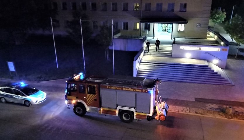 Einsatz am Sozialgericht heute Morgen (Foto: privat) Einsatz am Sozialgericht heute Morgen (Foto: privat)