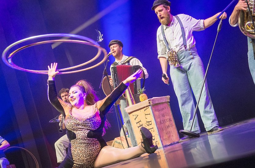 ALBERS AHOJ Im Kultur- und Kongresszentrum (Foto: Agentur)