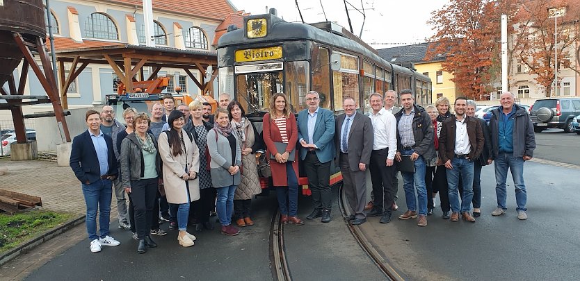 Treffen im Straßenbahndepot (Foto: FAV) Treffen im Straßenbahndepot (Foto: FAV)