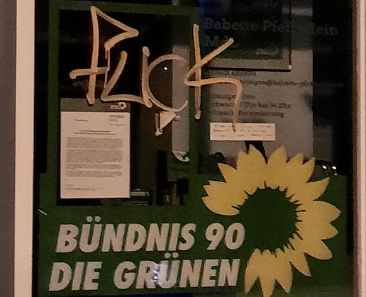 Parteib&uuml;ro beschmiert (Foto: Landespolizeiinspektion Nordhausen)