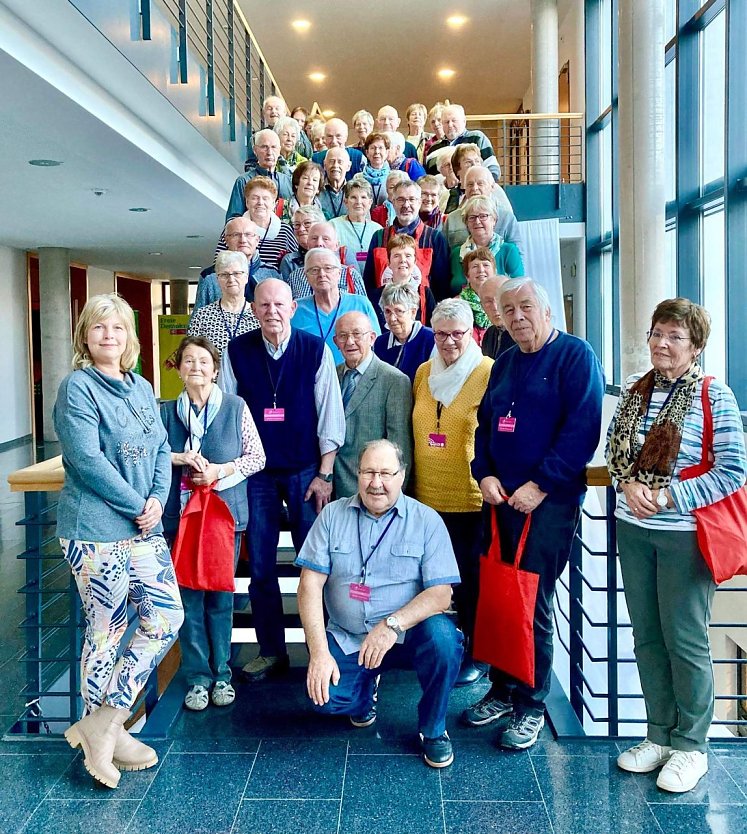 Die Landseniorenvereinigung M&uuml;hlhausen war zu Gast im Landtag (Foto: Cordula Eger)