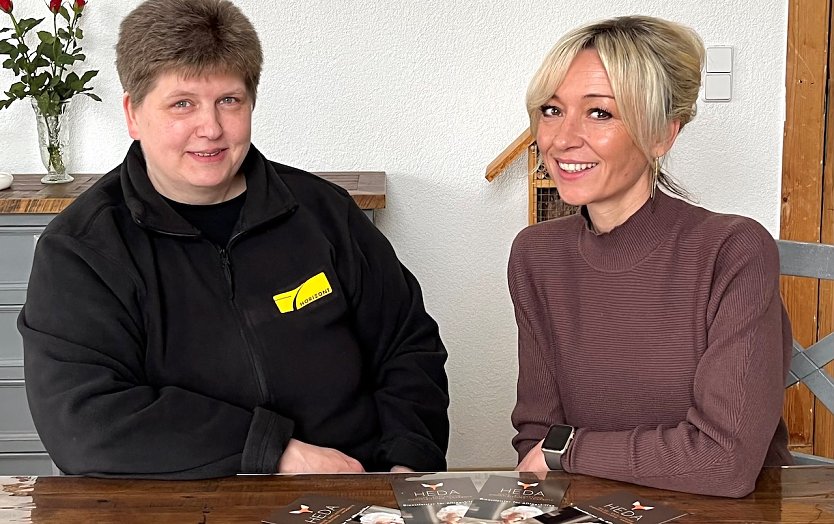 HEDA-Koordinatorin Karin Spitschka (l.) und Bereichsleiterin Lysann Herwig (Foto: © HORIZONT) HEDA-Koordinatorin Karin Spitschka (l.) und Bereichsleiterin Lysann Herwig (Foto: © HORIZONT)