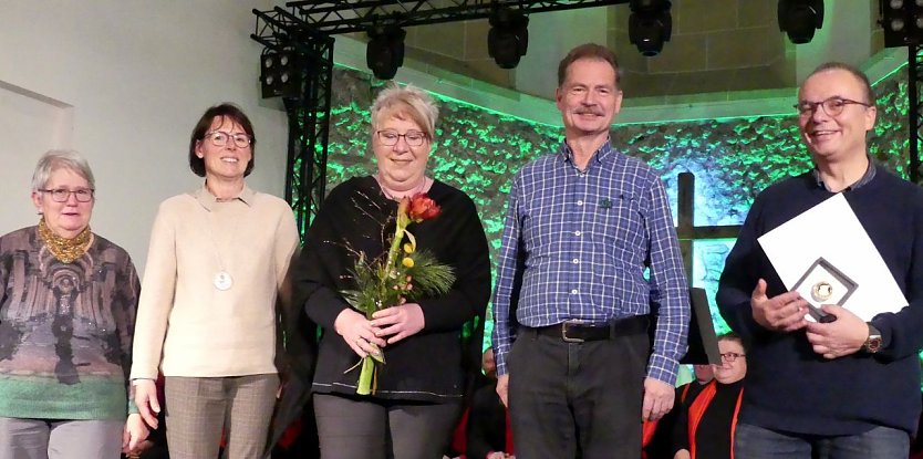 Die Vertreter des Ellricher Kirchenwanderweges nahmen ihren Justus Jonas Preis 2022 entgegen (Foto: Evangelischer Kirchenkreis Südharz)