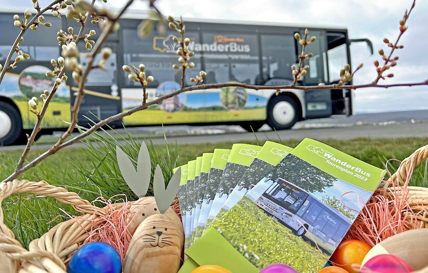 Start zum Osterfest: Neue WanderBus-Saison beginnt mit Familientour für Groß und Klein. (Foto: Denise Gessinger, EW)
