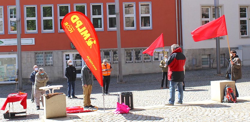 Maikundgebung im Jahre 2020: MLPD k&auml;mpft gegen das Virus und den Klassenfeind (Foto: nnz-Archiv)