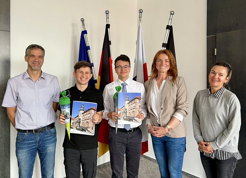 Im Rathaus wurden heute die Studenten Tim Rödiger und Jakob Köhler begrüßt (Foto: Stadt Nordhausen) Im Rathaus wurden heute die Studenten Tim Rödiger und Jakob Köhler begrüßt (Foto: Stadt Nordhausen)