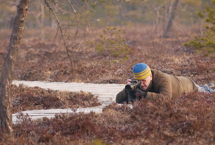 Der Fotograf J&uuml;rgen Holzhausen bei seinen t&auml;glichen Aktivit&auml;ten (Foto: Iris Holzhausen)