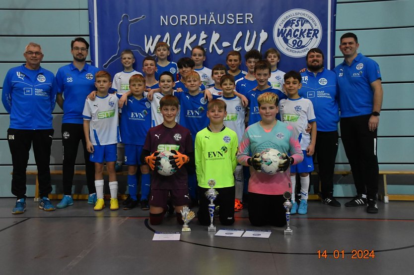 Erfolgreiche Nachwuchskicker der D2 (Foto: Martina Nebelung) Erfolgreiche Nachwuchskicker der D2 (Foto: Martina Nebelung)