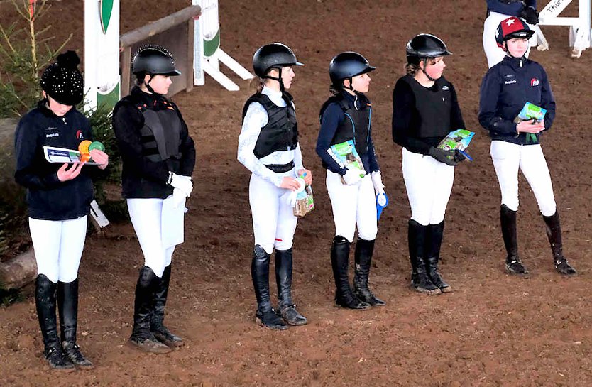 Nordth&uuml;ringer HallenspringturnierNordth&uuml;ringer Hallenspringturnier bei Herreden (Foto: Peter Blei)