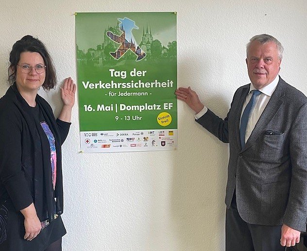 Carolin Sobik, Projektleiterin Verkehrssicherheit, Olaf Salomon (Vorsitzender der Kreisverkehrswacht Nordhausen) (Foto: Kreisverkehrswacht Nordhausen)
