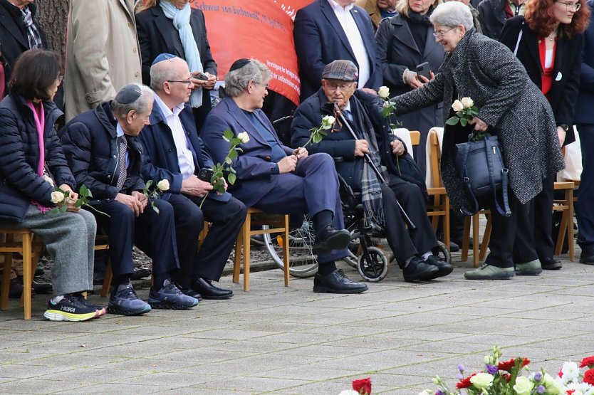 Nur zwei Überlebende der "Hölle von Dora" konnte man in diesem Jahr zum Gedenken in Nordhausen begrüßen, zum 80. Jahrestag im kommenden Jahr hofft man, das es noch einmal mehr werden (Foto: agl)