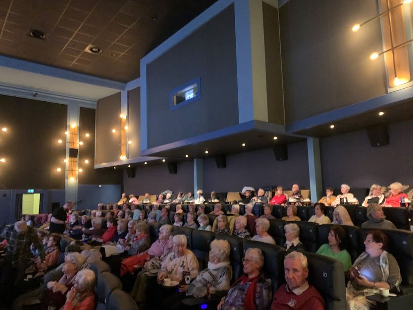 Volles Haus - für ältere Damen und Herren hat das Nordhäuser Kino das "Senorienkino" eingeführt und nun erweitert (Foto: Filmpalast Nordhausen)