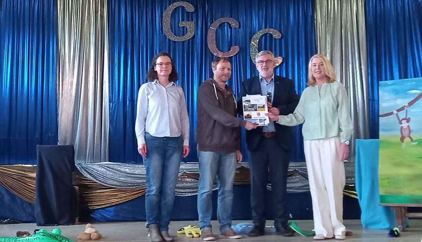 Oma-Opa-Tag bei den "Kleinen Entdeckern" (Foto: J.König) Oma-Opa-Tag bei den "Kleinen Entdeckern" (Foto: J.König)