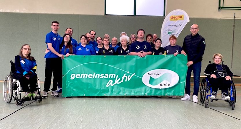 Gruppenfoto: Landesmeisterschaft des TBRSV in Sondershausen (Foto: Gesch&auml;ftsf&uuml;hrer TBRSV  Gabor Uslar und weitere Anwesende)