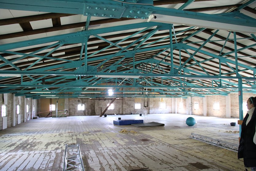 Viel Raum f&uuml;r Ideen - das alte Denkmal in Kelbra bietet das, was die K&uuml;nstler in Berlin und Umgebung nicht finden k&ouml;nnen (Foto: agl)