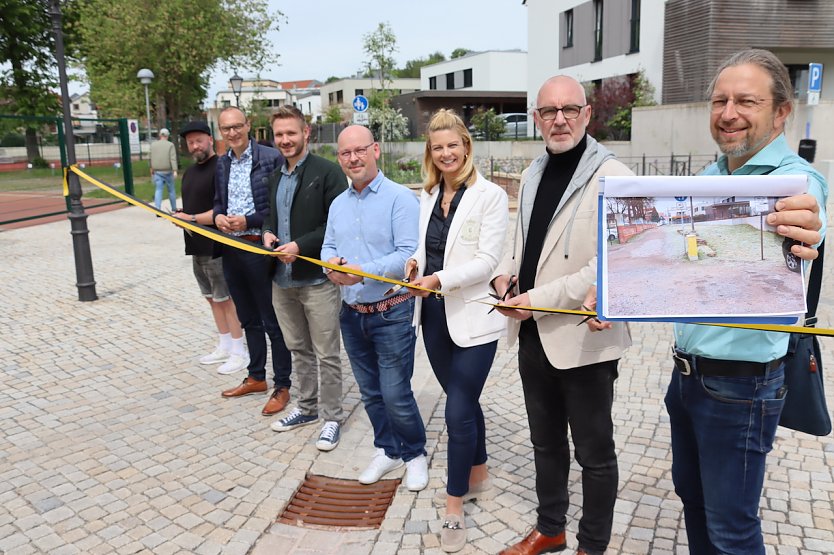 von links nach rechts: Marco Wohlenberg, Martin Juckeland, Stephan Ostermann, Peter Brendel, Alexandra Rieger; Andreas Trump, Sven Gerwin (Foto: Stadtverwaltung Nordhausen )