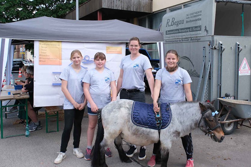 Das Bahnhofsfest hat begonnen (Foto: P.Blei)