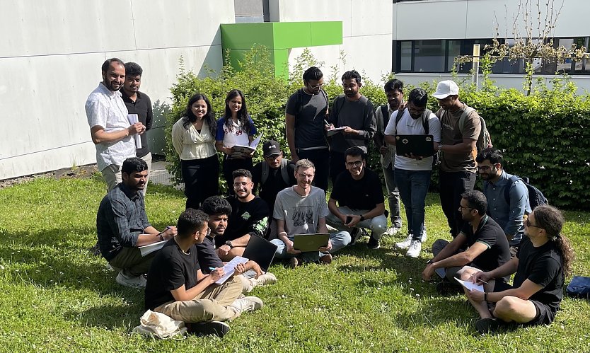 Das Praxisprojektteam bestehend aus der Task Force und Studierenden der Hochschule Nordhausen (&copy;Hochschule Nordhausen (Foto: Thomas F&uuml;ldner)