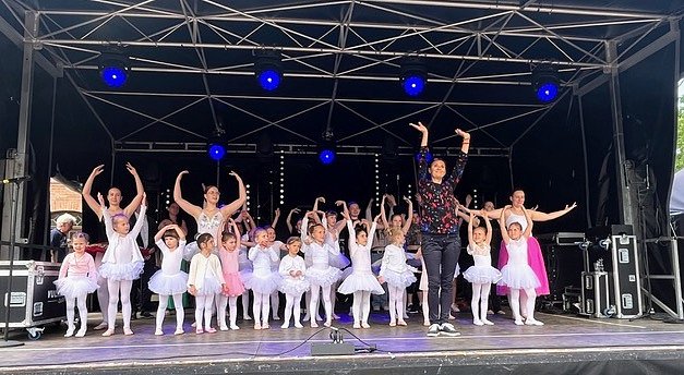 Auftritt in Sondershausen: Tanzstudio Radeva (Foto: H.Wernig)